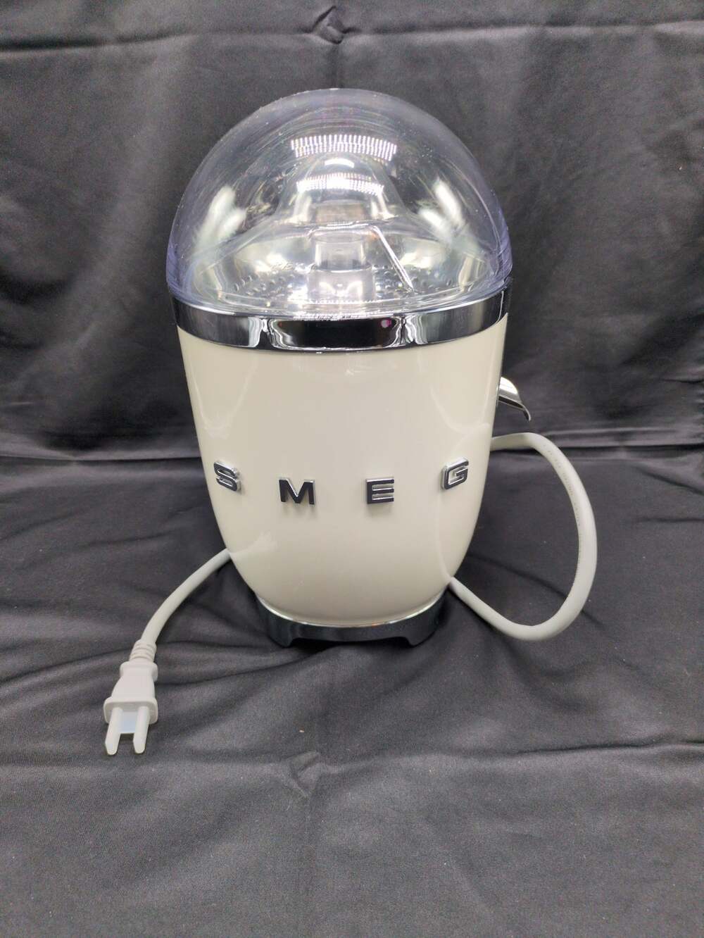 SMEG Citrus Juicer Made in Italy Electric Citrus Press Retro Kitchen New NIB